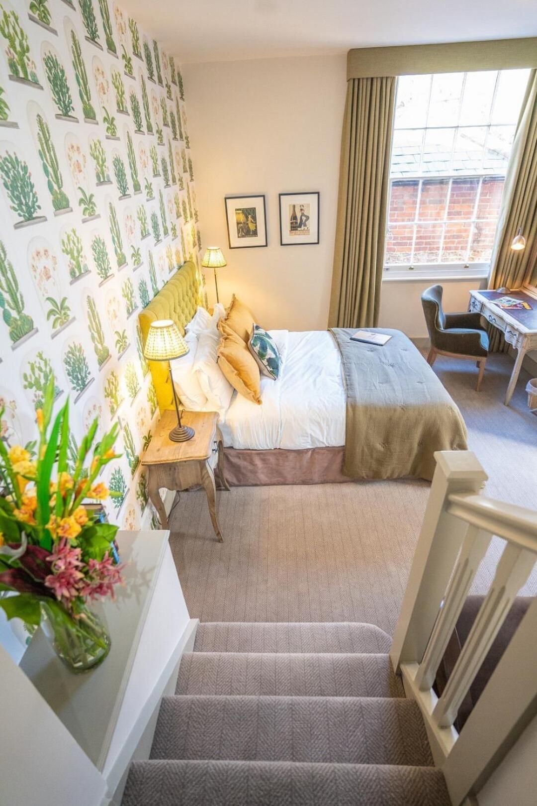 The Swan Inn Chiddingfold Room photo